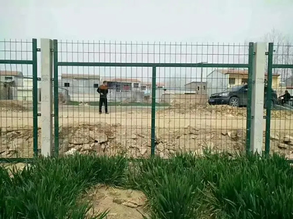 鐵路隔離柵圖片2